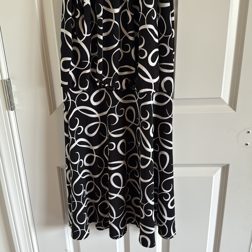 Dress Barn Sleeveless Black Cream Curlicue Scribble Pattern Dress Size 10 - Picture 4 of 8